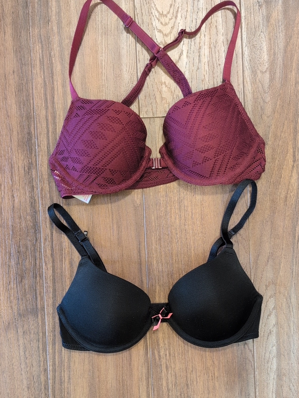 NWOT Set Of 2 Xhilaration Burgundy Lace Bra & Black Everyday T-Shirt Bra